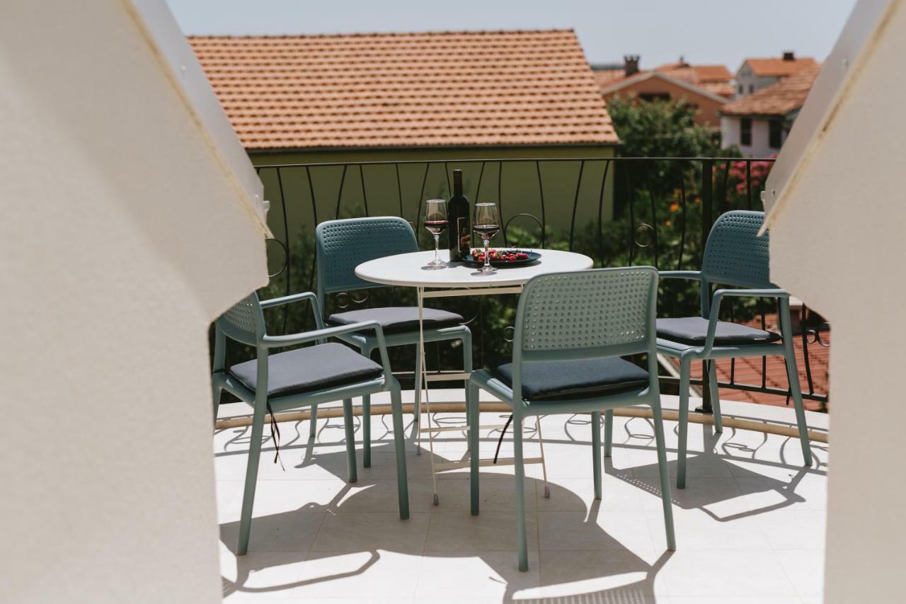 Fyaka Loft Apartments Vodice Luaran gambar